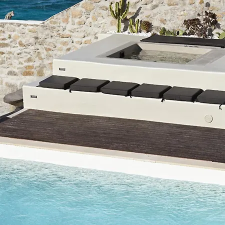 Sea Front Pool-hot Tub By Calypso Sunset Villa
