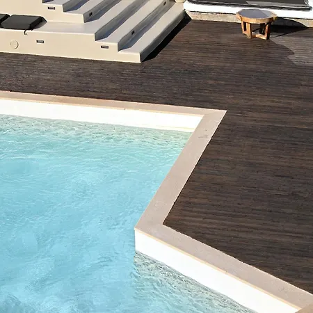 Villa Serene Sea Front Pool-hot Tub By Calypsosunsetvillas *