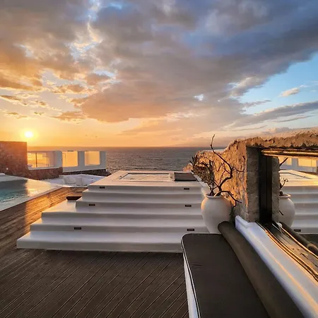 Villa Sea Front Pool-hot Tub By Calypso Sunset *